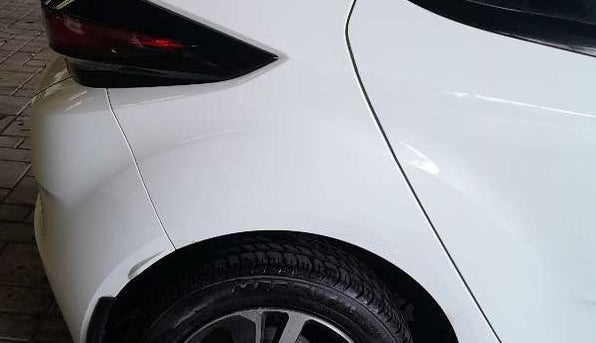 2021 Tata ALTROZ XZ PETROL, Petrol, Manual, 17,387 km, Right quarter panel - Minor scratches