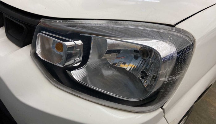 2020 Maruti S PRESSO VXI CNG, CNG, Manual, 75,502 km, Left headlight - Minor scratches