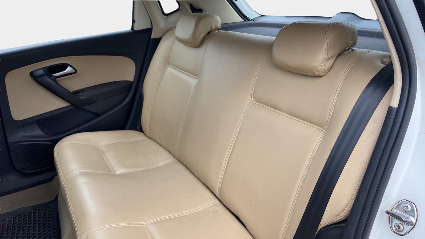 2014 Volkswagen Polo HIGHLINE1.2L, Petrol, Manual, 69,285 km, Right Side Rear Door Cabin