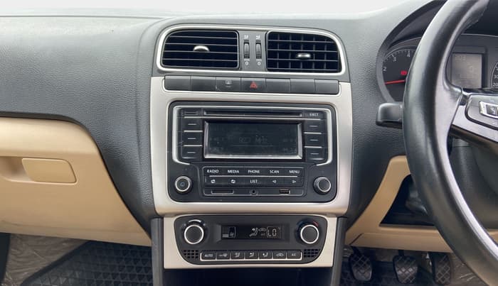 2014 Volkswagen Polo HIGHLINE1.2L, Petrol, Manual, 69,285 km, Air Conditioner