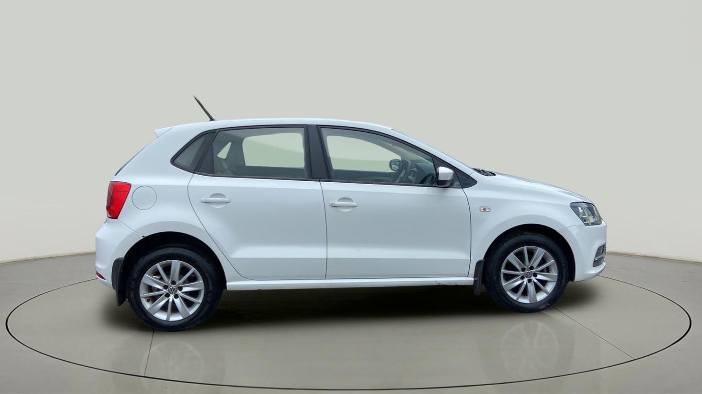2014 Volkswagen Polo HIGHLINE1.2L, Petrol, Manual, 69,285 km, Right Side View