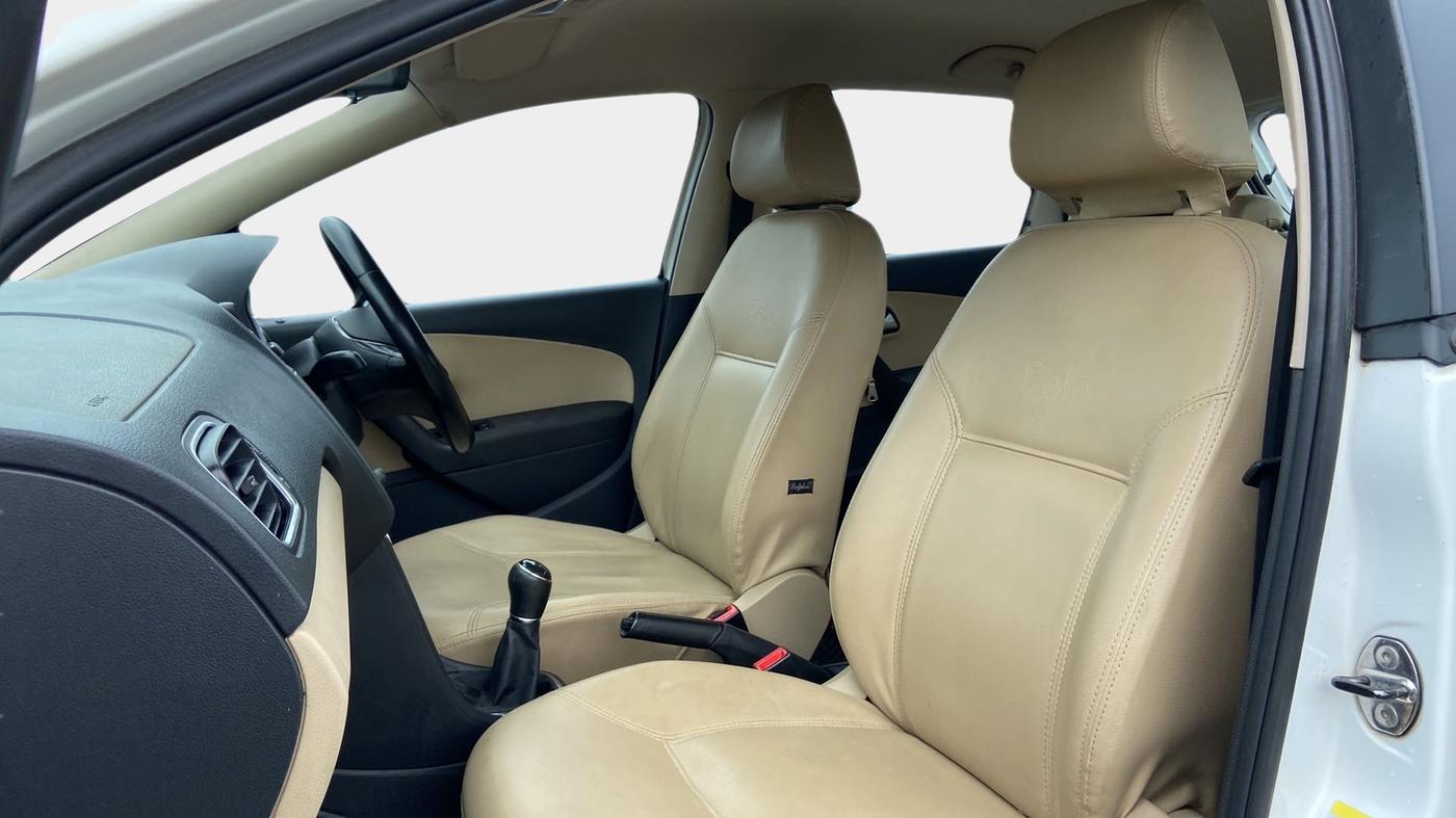 2014 Volkswagen Polo HIGHLINE1.2L, Petrol, Manual, 69,285 km, Right Side Front Door Cabin
