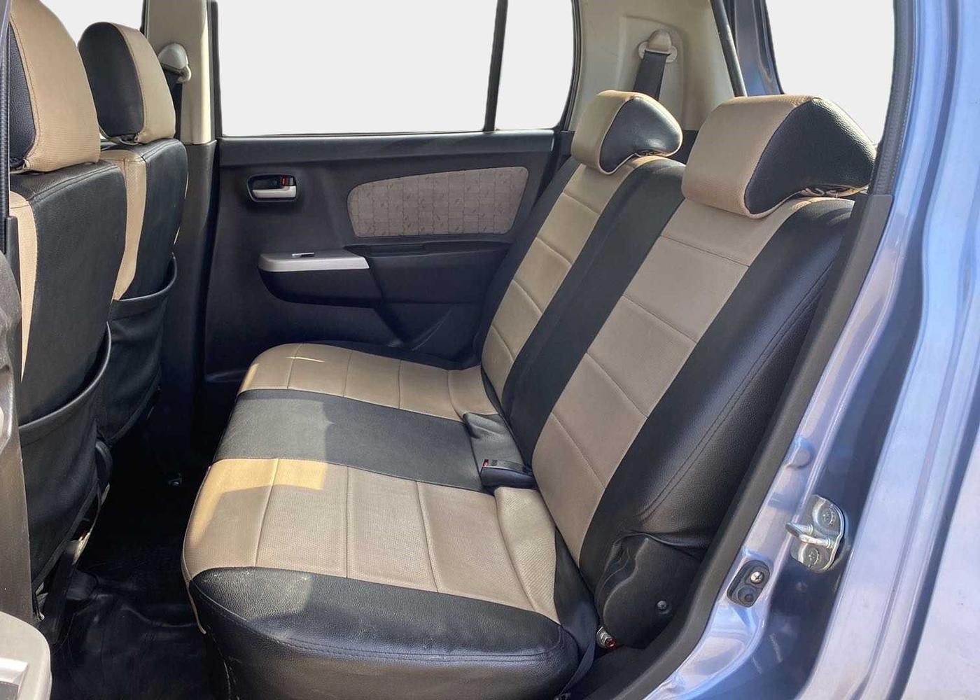 2015 Maruti Wagon R 1.0 VXI, Petrol, Manual, 56,620 km, Right Side Rear Door Cabin