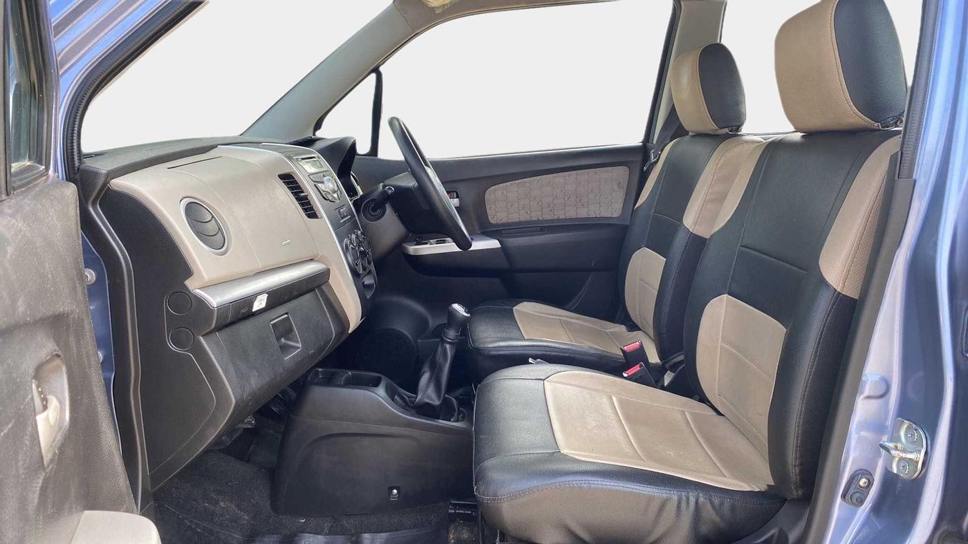2015 Maruti Wagon R 1.0 VXI, Petrol, Manual, 56,620 km, Right Side Front Door Cabin