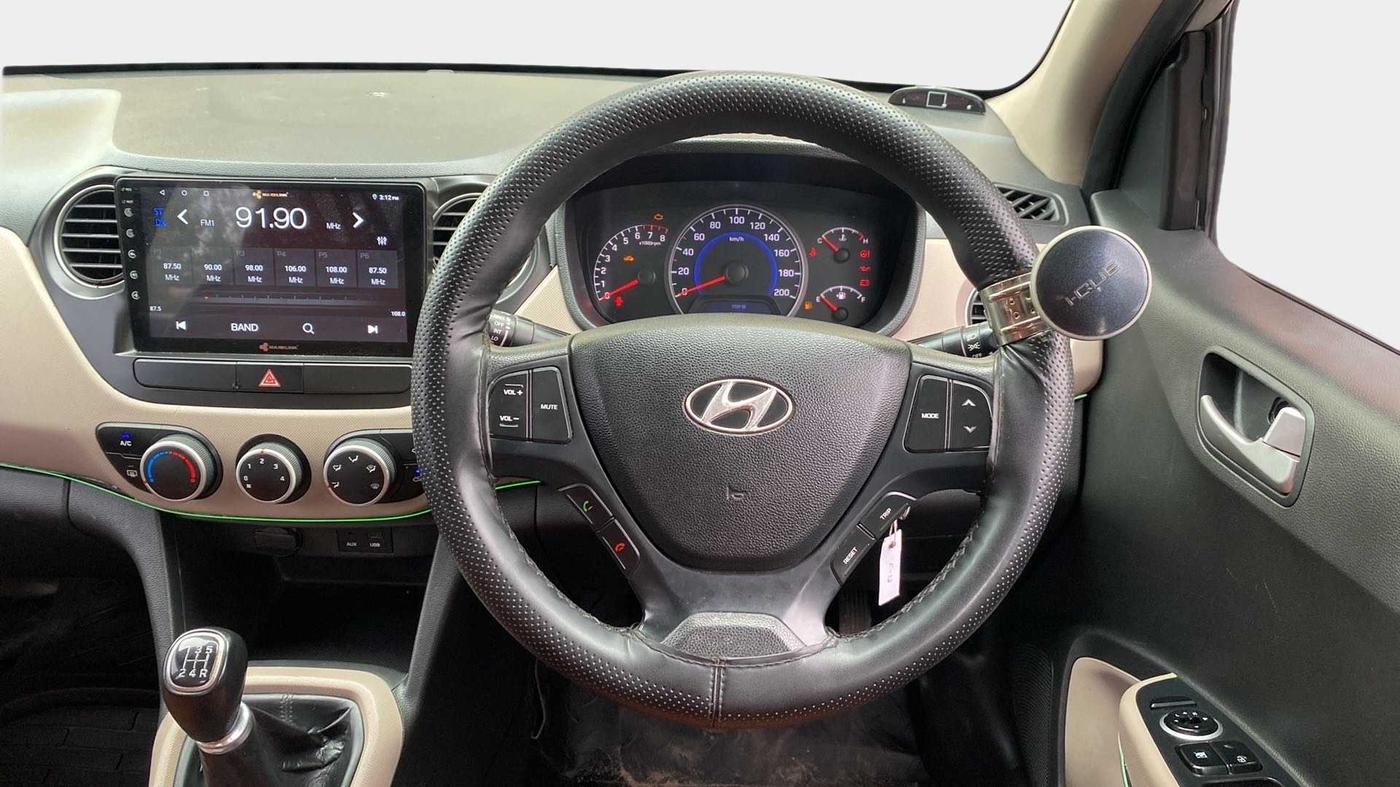 2015 Hyundai Grand i10 SPORTZ 1.2 KAPPA VTVT, Petrol, Manual, 80,884 km, Steering Wheel Close Up