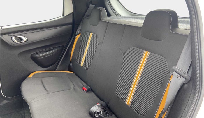 2023 Renault Kwid CLIMBER AMT 1.0, Petrol, Automatic, 4,588 km, Right Side Rear Door Cabin
