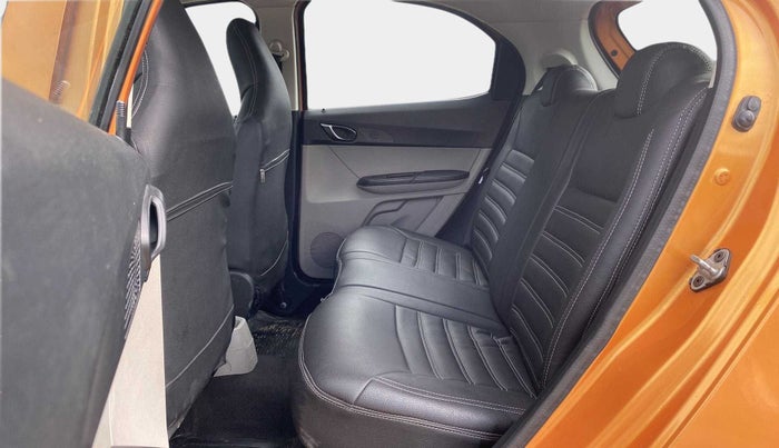 2018 Tata Tiago XT PETROL, Petrol, Manual, 71,137 km, Right Side Rear Door Cabin