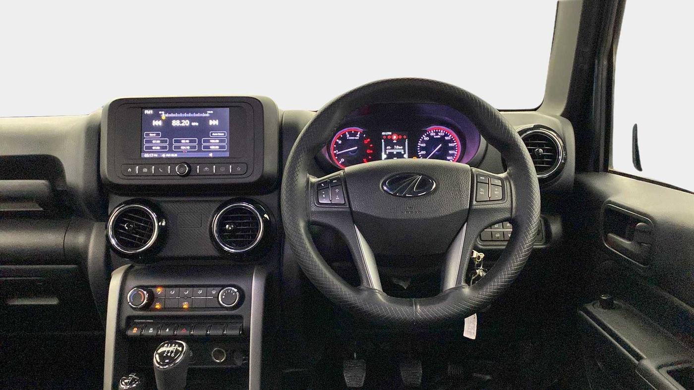 2020 Mahindra Thar LX D 4WD MT CONVERTIBLE, Diesel, Manual, 11,003 km, Steering Wheel Close Up