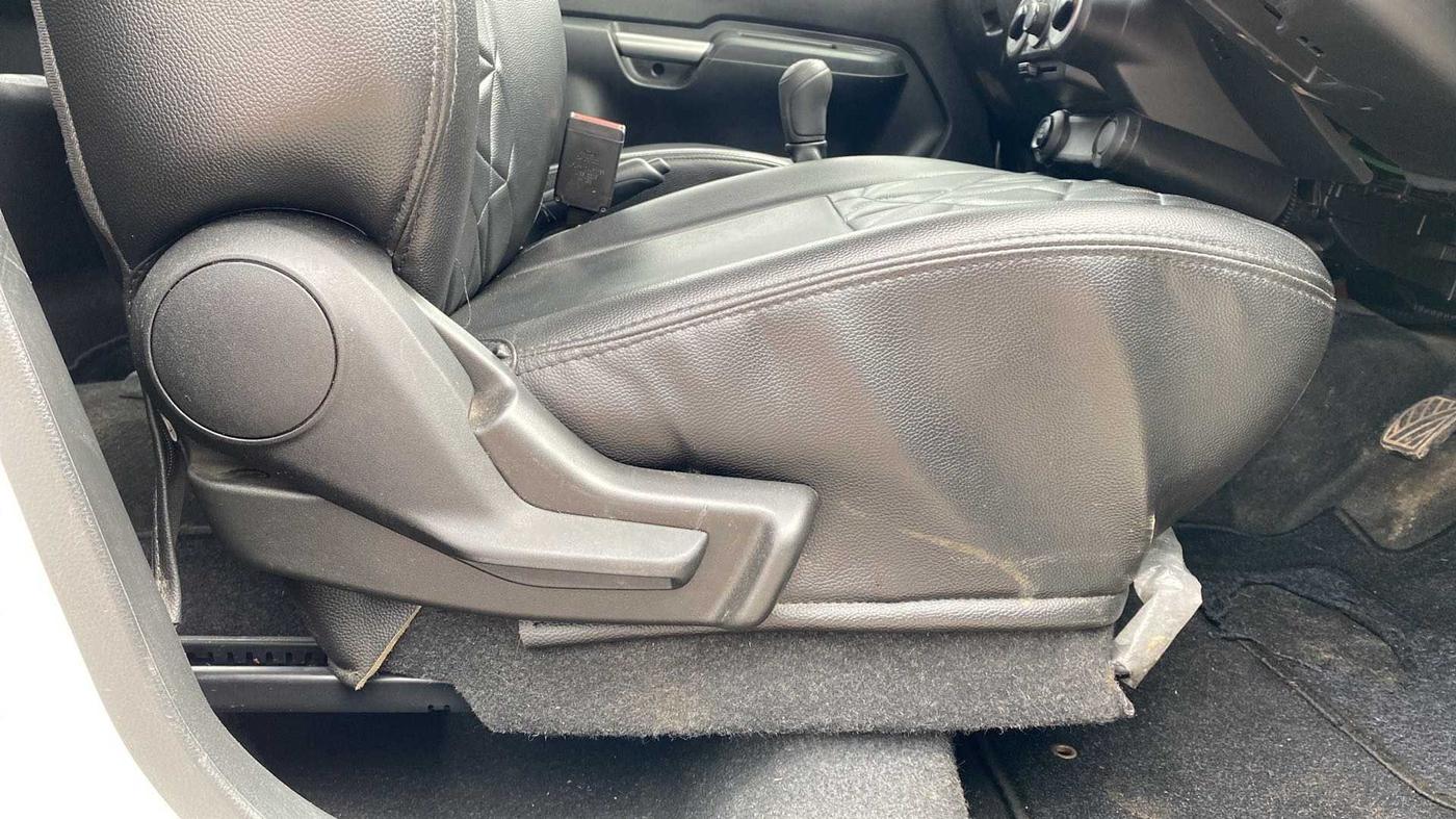 2021 Maruti IGNIS SIGMA 1.2, Petrol, Manual, 14,286 km, Driver Side Adjustment Panel