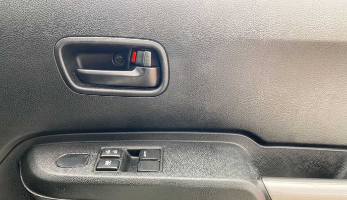 2021 Maruti IGNIS SIGMA 1.2, Petrol, Manual, 14,286 km, Driver Side Door Panels Control