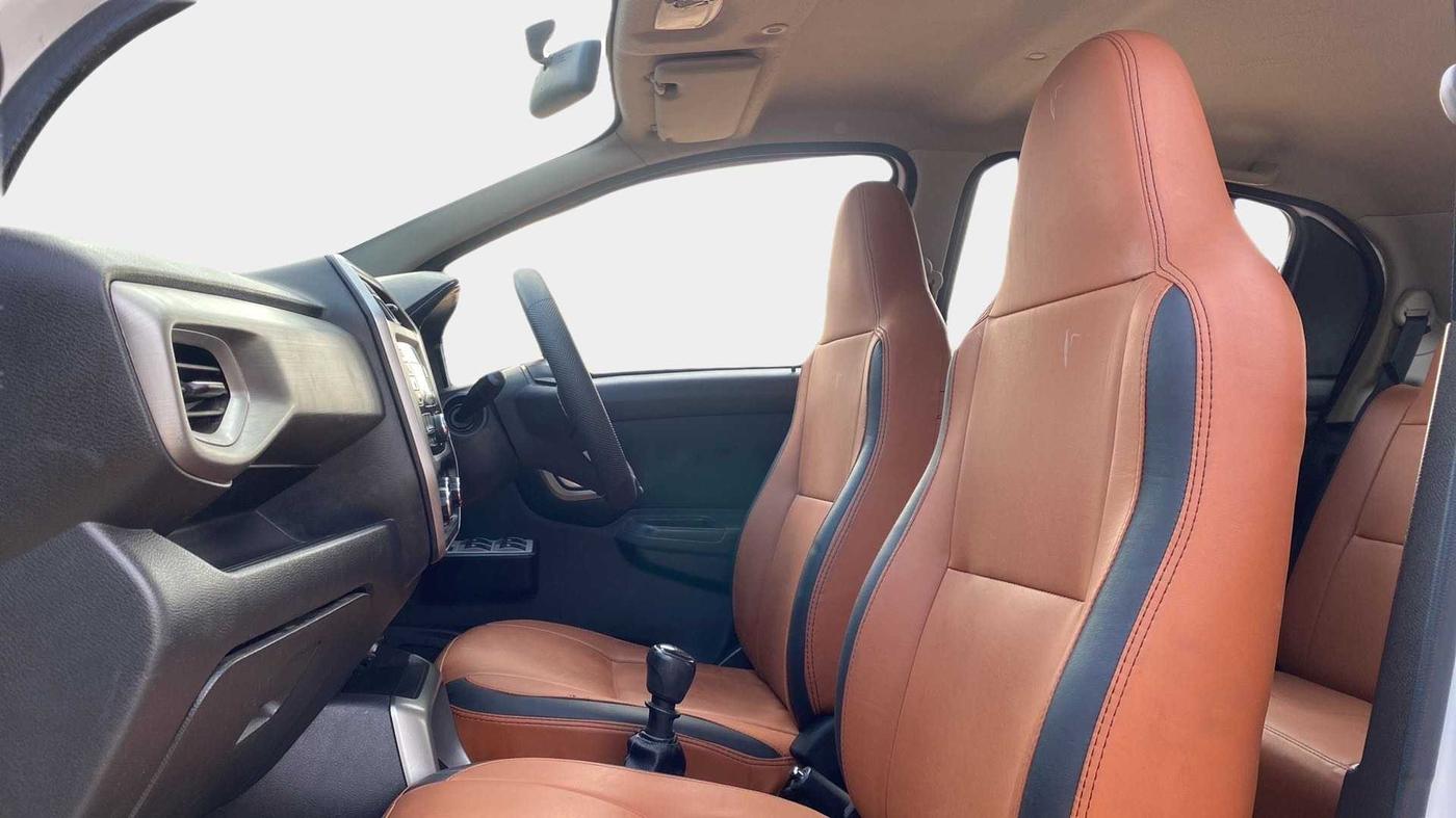 2020 Datsun Redi Go T, Petrol, Manual, 31,356 km, Right Side Front Door Cabin