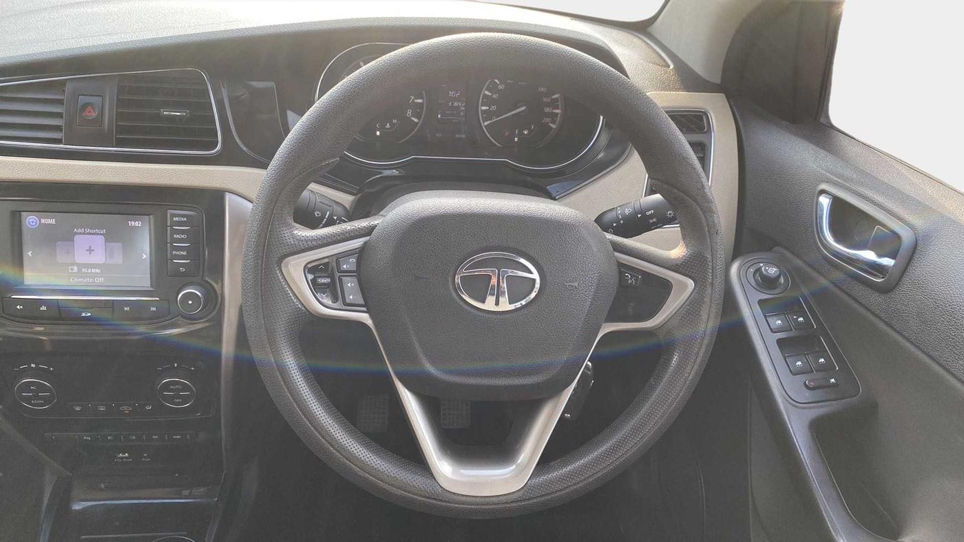 2016 Tata Zest XT PETROL, Petrol, Manual, 38,179 km, Steering Wheel Close Up