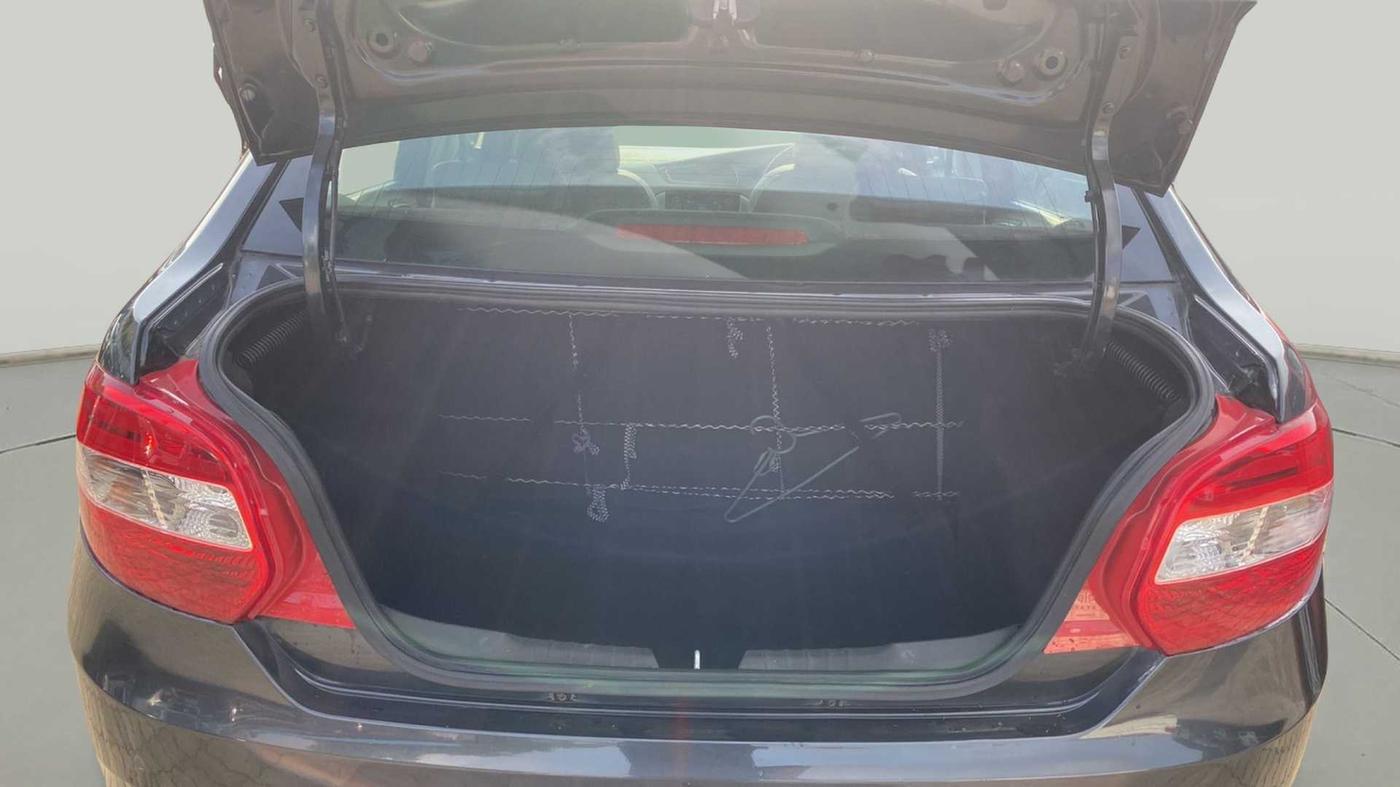 2016 Tata Zest XT PETROL, Petrol, Manual, 38,179 km, Boot Inside