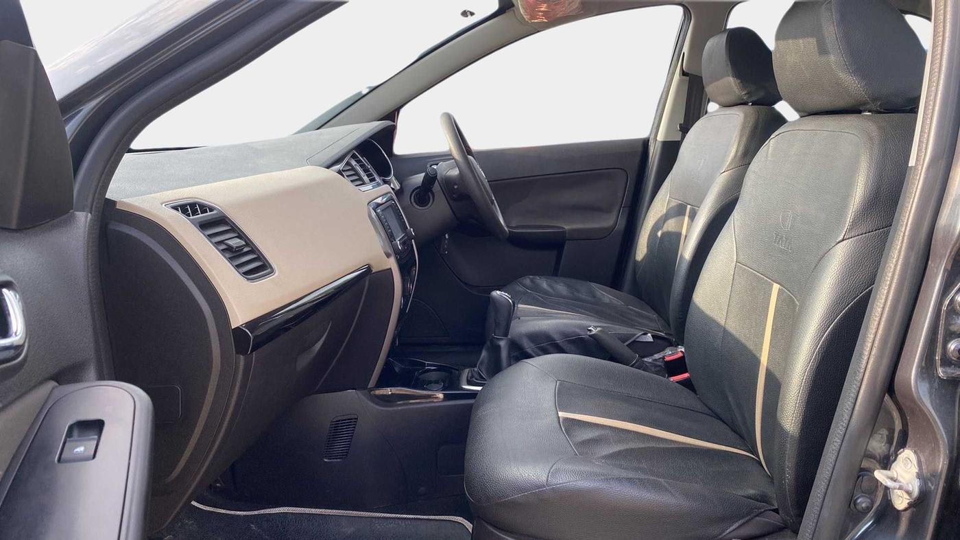 2016 Tata Zest XT PETROL, Petrol, Manual, 38,179 km, Right Side Front Door Cabin