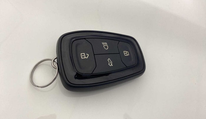 2020 Tata NEXON XZ PLUS PETROL, Petrol, Manual, 25,614 km, Key Close Up