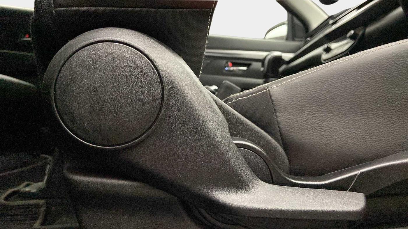 2022 Maruti XL6 ALPHA PLUS  AT DUAL TONE, Petrol, Automatic, 7,141 km, Driver Side Adjustment Panel