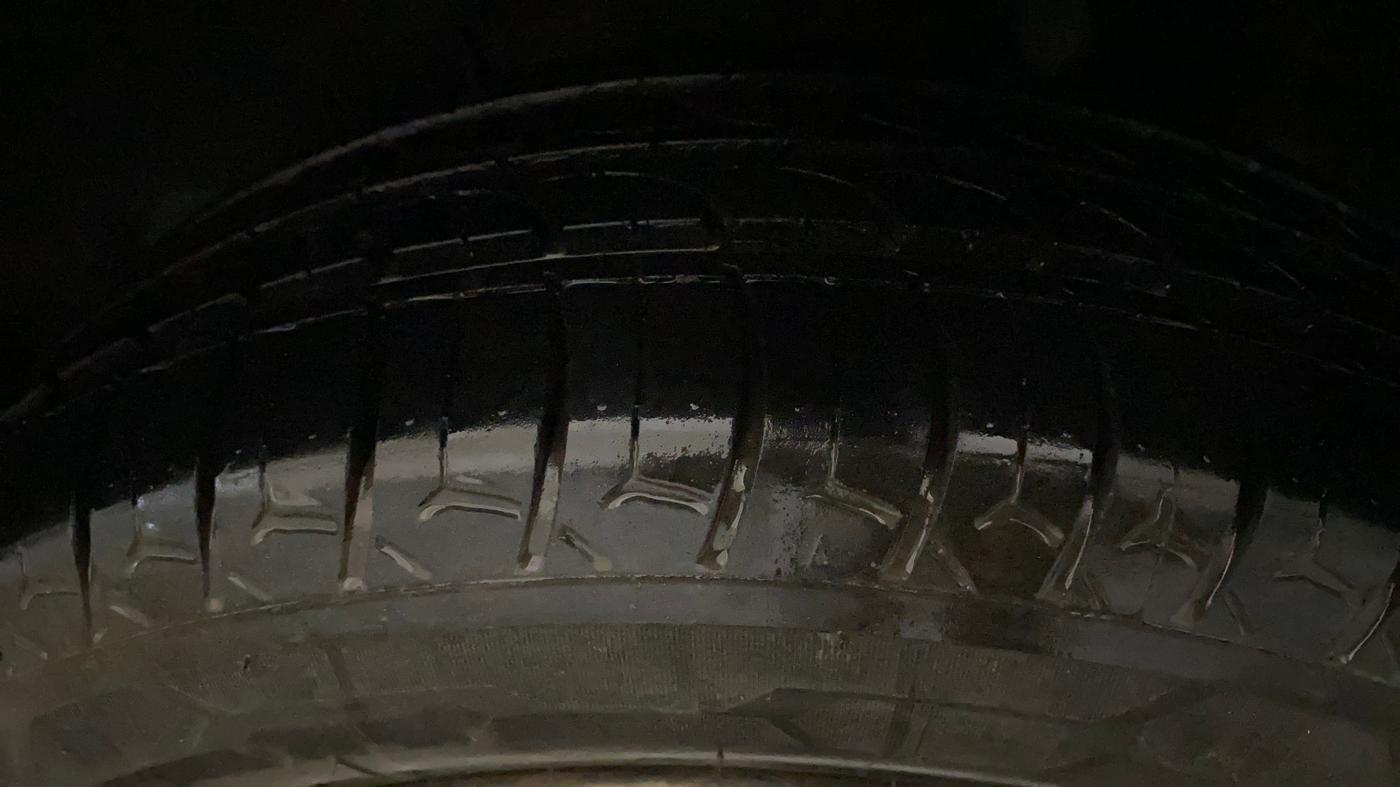 2018 Maruti Baleno DELTA PETROL 1.2, Petrol, Manual, 81,604 km, Left Rear Tyre Tread