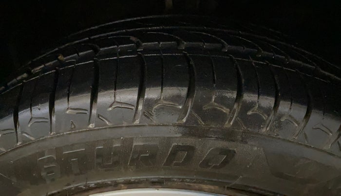 2018 Maruti Baleno DELTA PETROL 1.2, Petrol, Manual, 81,604 km, Right Front Tyre Tread