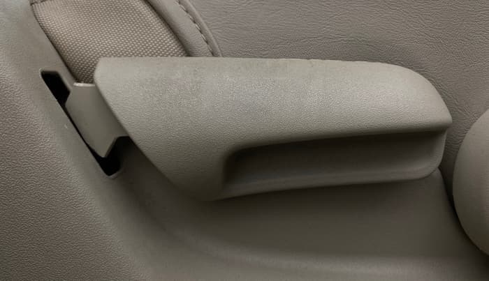 2021 Maruti Ciaz ZETA 1.5 SHVS MT PETROL, Petrol, Manual, 49,876 km, Driver Side Adjustment Panel