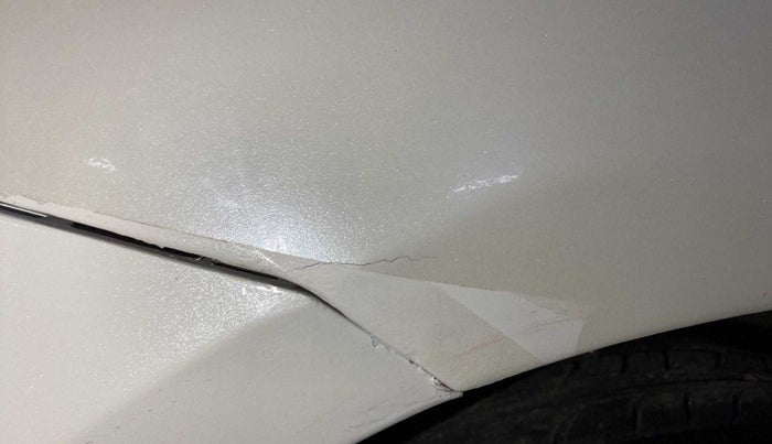 2016 Maruti Swift Dzire VXI, Petrol, Manual, 69,113 km, Left fender - Paint has minor damage