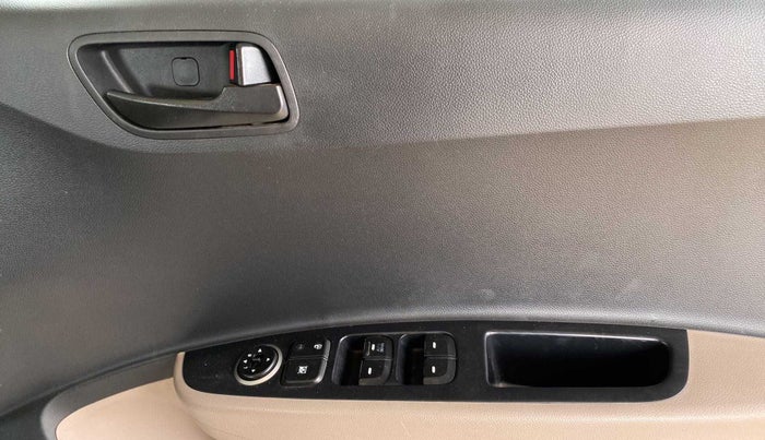 2018 Hyundai Grand i10 MAGNA 1.2 KAPPA VTVT, Petrol, Manual, 42,363 km, Driver Side Door Panels Control