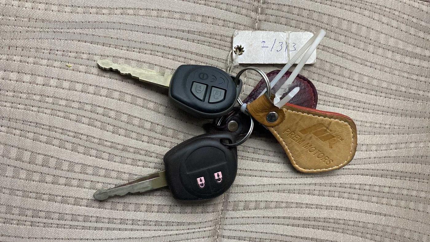 2020 Maruti Dzire VXI, Petrol, Manual, 44,522 km, Key Close Up