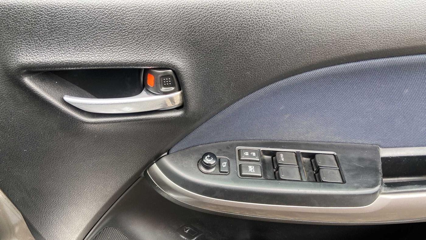 2021 Maruti Baleno ALPHA PETROL 1.2, Petrol, Manual, 21,473 km, Driver Side Door Panels Control