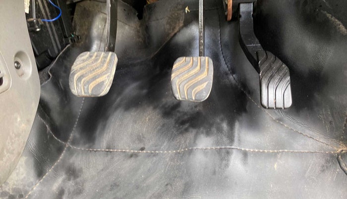 2016 Datsun Redi Go S, Petrol, Manual, 52,392 km, Pedals