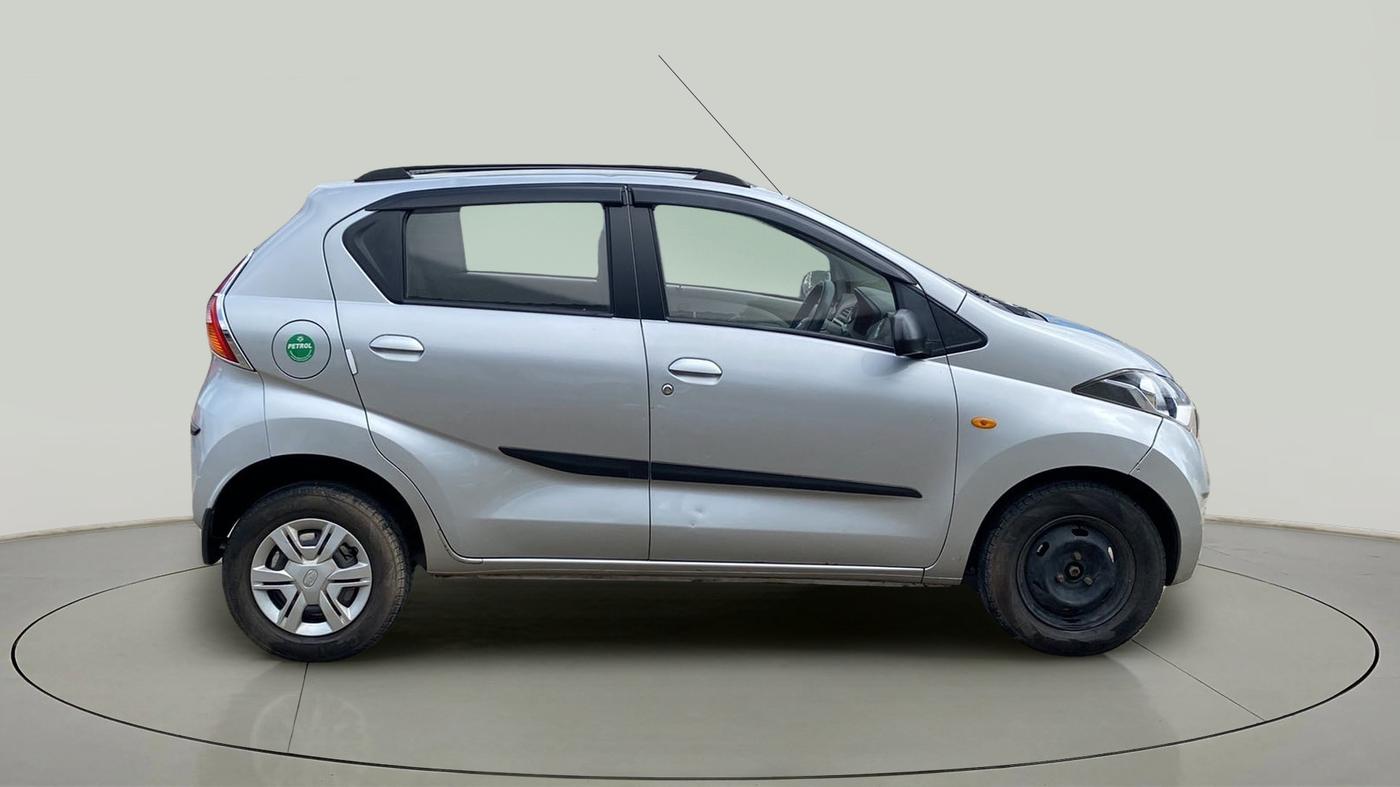 2016 Datsun Redi Go S, Petrol, Manual, 52,392 km, Right Side