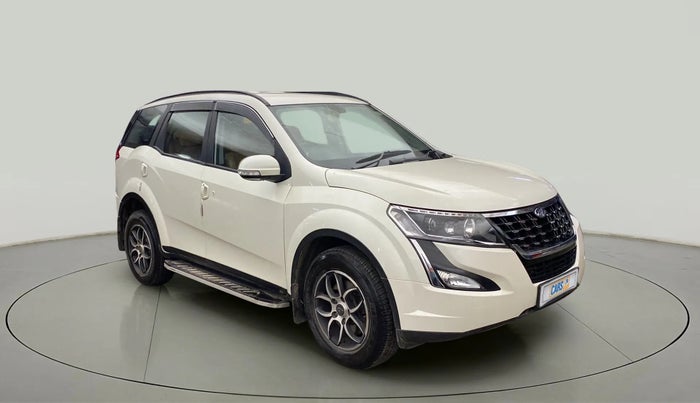 2021 Mahindra XUV500 W7 AT, Diesel, Automatic, 25,366 km, Right Front Diagonal