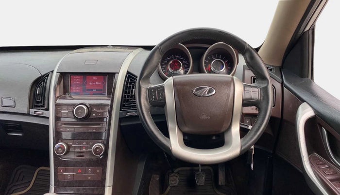 2013 Mahindra XUV500 W8, Diesel, Manual, 51,598 km, Steering Wheel Close Up