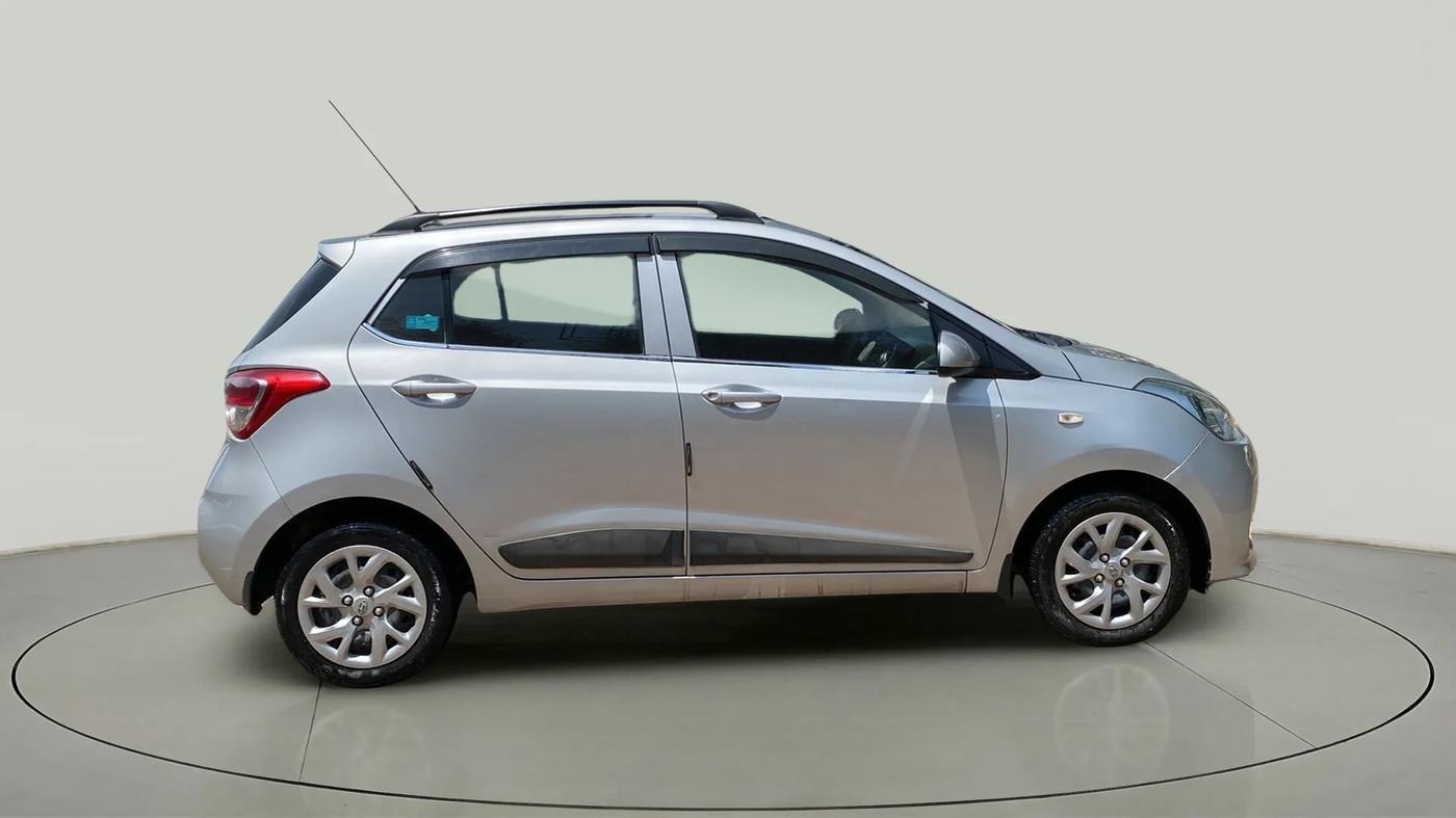 2018 Hyundai Grand i10 MAGNA 1.2 KAPPA VTVT, Petrol, Manual, 14,891 km, Right Side View