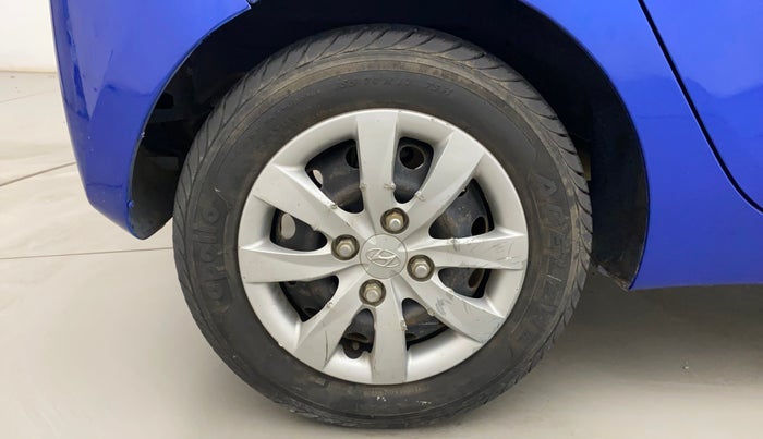 2012 Hyundai Eon MAGNA, Petrol, Manual, 26,429 km, Right Rear Wheel