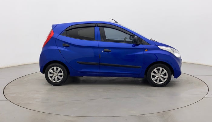 2012 Hyundai Eon MAGNA, Petrol, Manual, 26,429 km, Right Side View