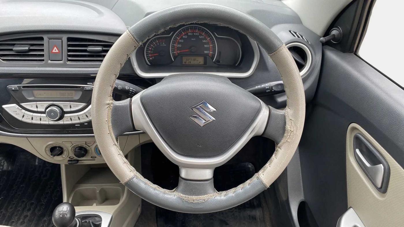 2017 Maruti Alto K10 VXI, Petrol, Manual, 32,701 km, Steering Wheel Close Up