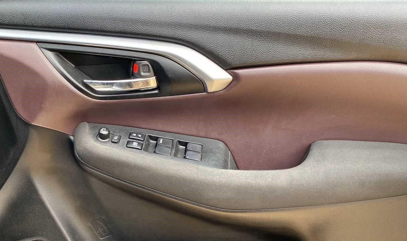 2023 Maruti Grand Vitara DELTA SMART HYBRID, Petrol, Manual, 29,872 km, Driver Side Door Panels Control
