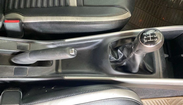 2017 Maruti Baleno ALPHA PETROL 1.2, Petrol, Manual, 76,614 km, Gear Lever