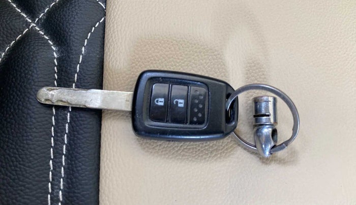2015 Honda City 1.5L I-VTEC V MT, Petrol, Manual, 84,062 km, Key Close Up