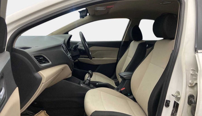2018 Hyundai Verna 1.6 VTVT SX, Petrol, Manual, 66,936 km, Right Side Front Door Cabin