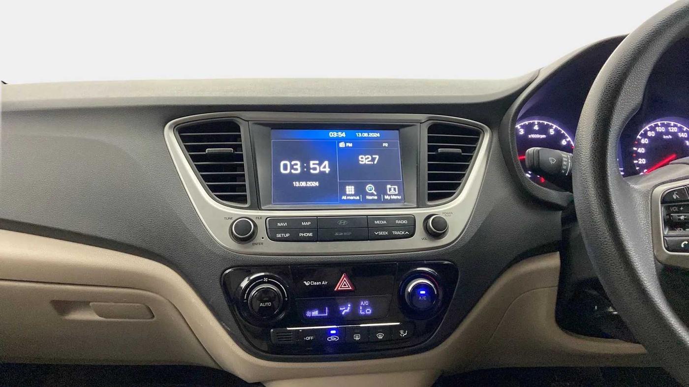 2018 Hyundai Verna 1.6 VTVT SX, Petrol, Manual, 66,936 km, Air Conditioner