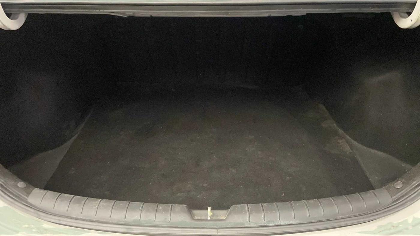 2018 Hyundai Verna 1.6 VTVT SX, Petrol, Manual, 66,936 km, Boot Inside