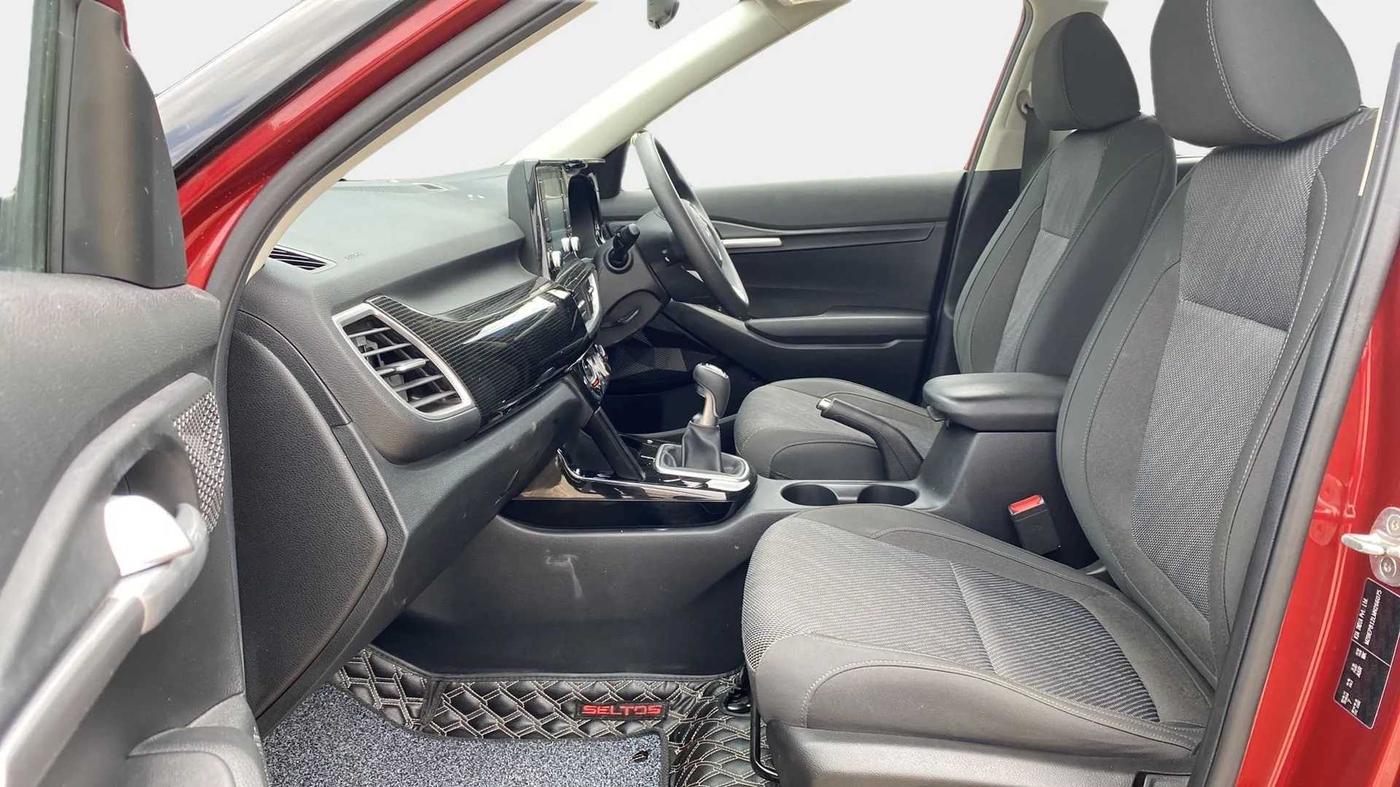 2021 KIA SELTOS HTK PLUS 1.5, Petrol, Manual, 15,693 km, Right Side Front Door Cabin