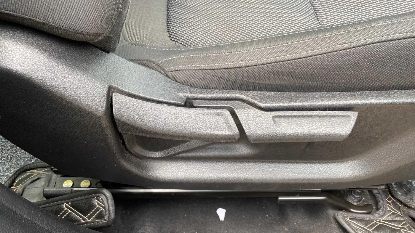 2021 KIA SELTOS HTK PLUS 1.5, Petrol, Manual, 15,693 km, Driver Side Adjustment Panel