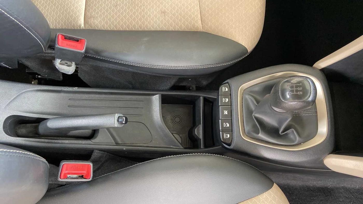 2018 Hyundai NEW SANTRO ASTA MT, Petrol, Manual, 45,939 km, Gear Lever