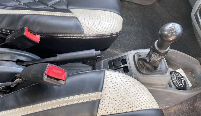 2014 Maruti Alto 800 LXI, CNG, Manual, 1,07,674 km, Gear Lever