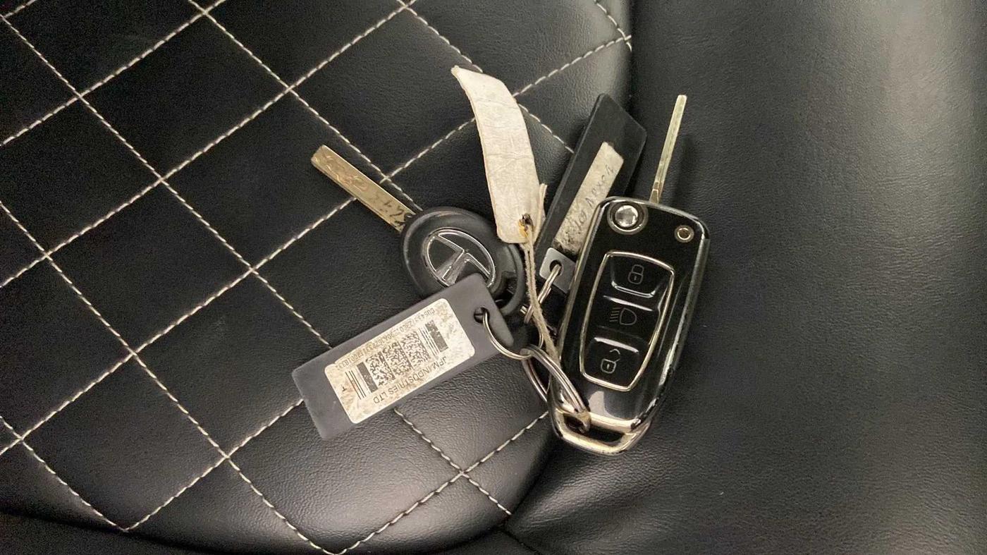 2020 Tata NEXON XMA DIESEL, Diesel, Automatic, 59,866 km, Key Close Up