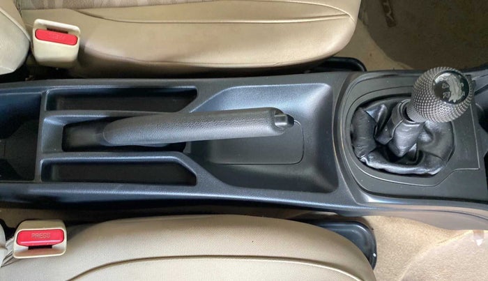 2014 Honda City 1.5L I-VTEC E MT, Petrol, Manual, 38,067 km, Gear Lever