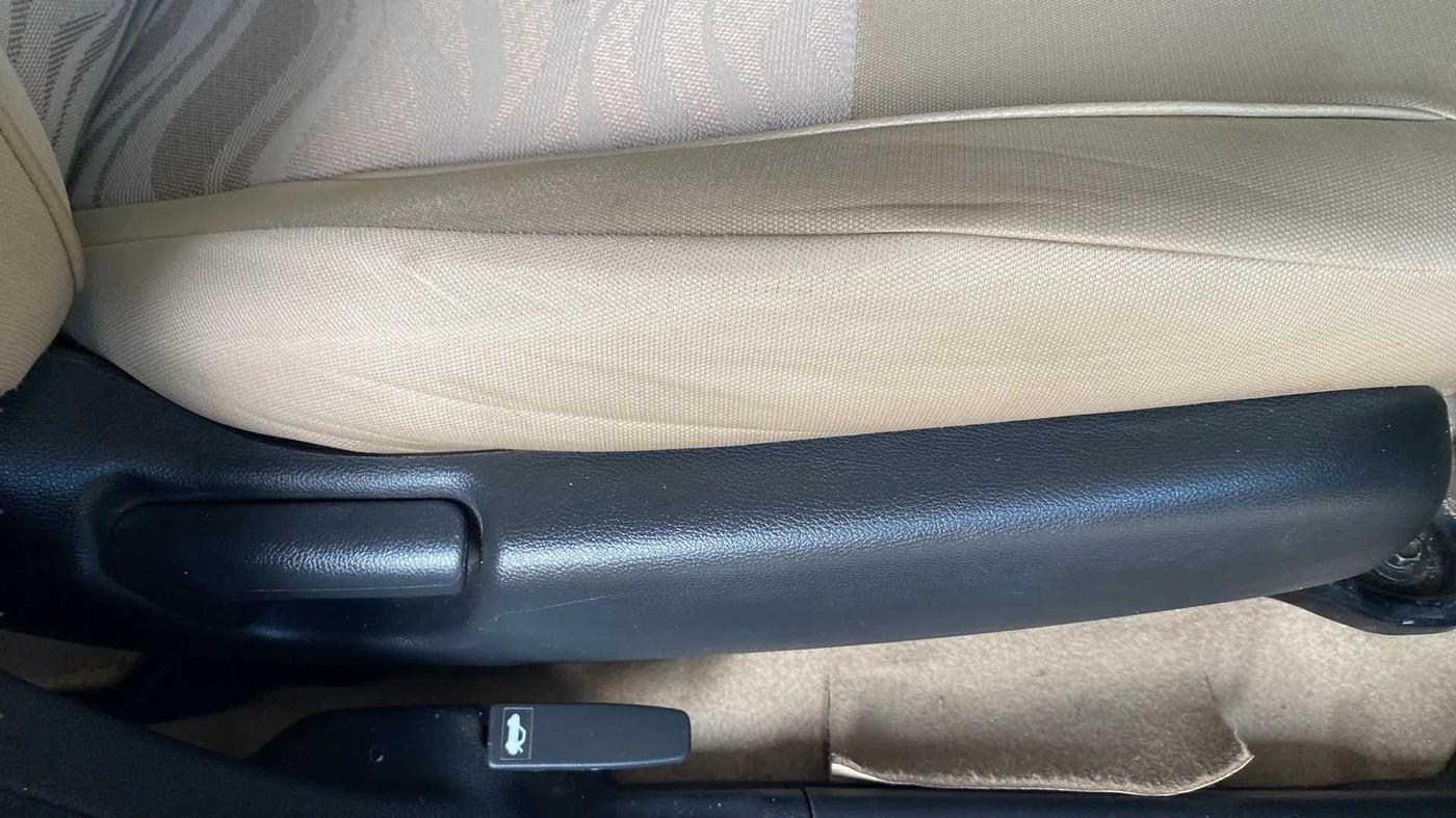 2014 Honda City 1.5L I-VTEC E MT, Petrol, Manual, 38,067 km, Driver Side Adjustment Panel