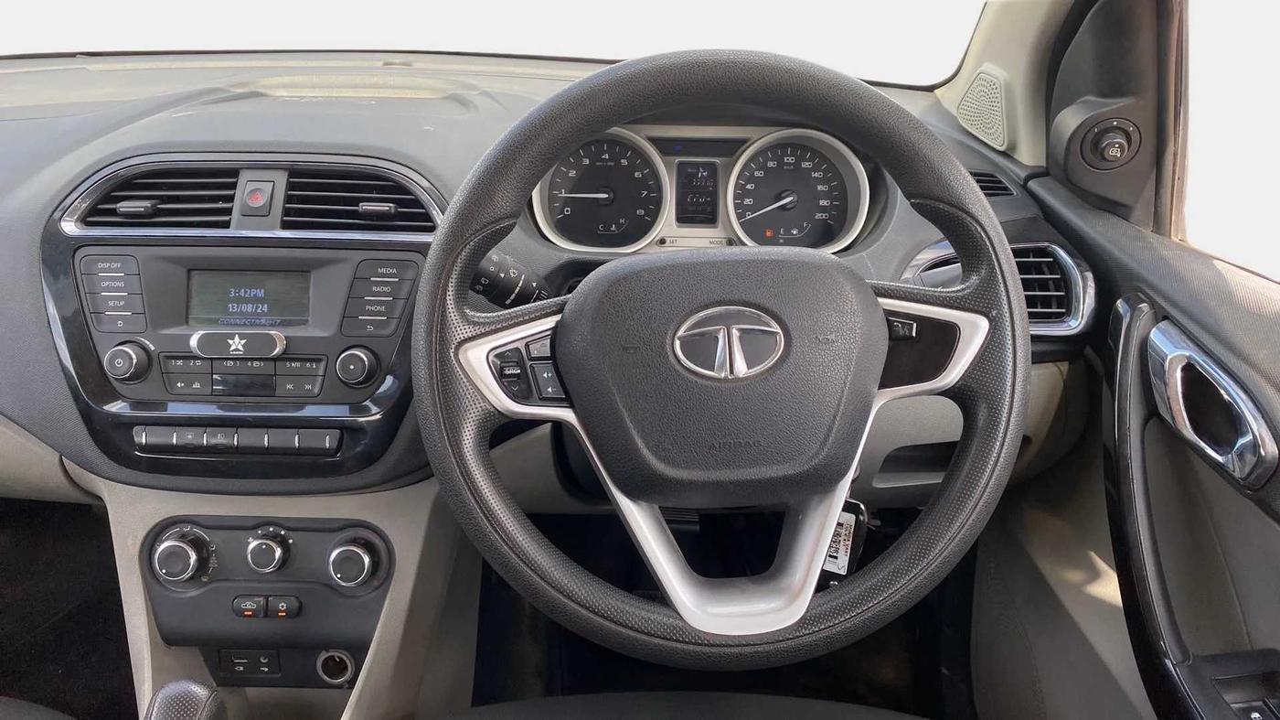 2017 Tata Tiago XZA PETROL, Petrol, Automatic, 35,894 km, Steering Wheel Close Up