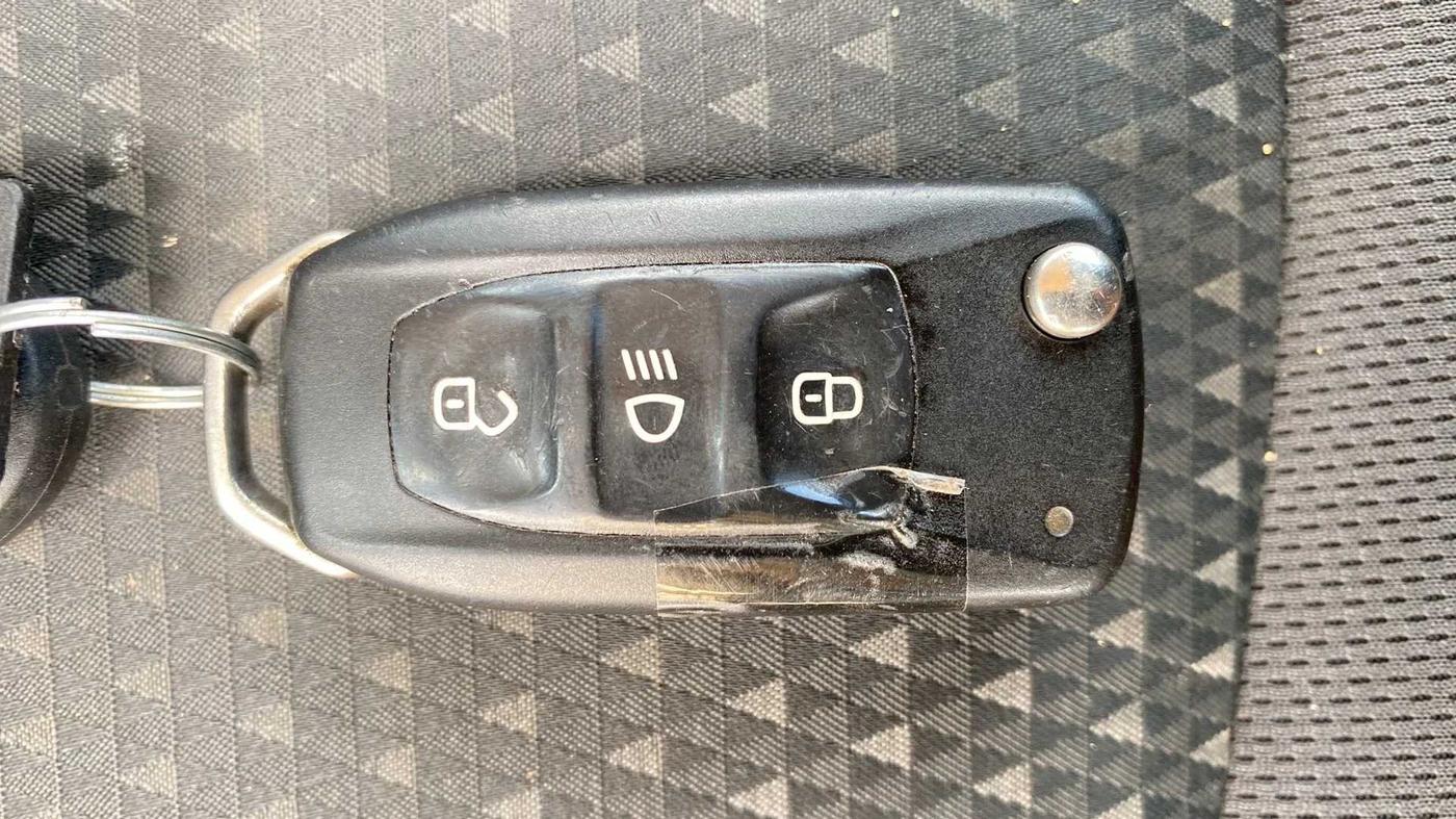 2017 Tata Tiago XZA PETROL, Petrol, Automatic, 35,894 km, Key Close Up